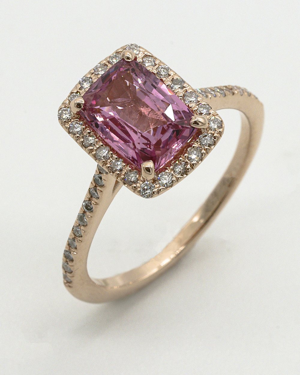 Pembe Safir Halo Yüzük